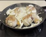 Foto del paso 2 de la receta: Muslos de pavo con orejones y ciruelas
