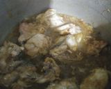 A picture of step 3 of Palak chicken with boiled rice.