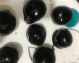 A picture of step 4 of Choco balls.