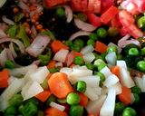 A picture of step 3 of Mix Veg Upma.