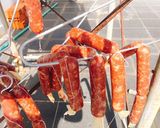 Hình bước làm 5 của món Lạp xưởng đơn giản mà ngon😋