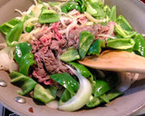 A picture of step 2 of Quick Side Dish: Sweet and Savory Stir-Fried Beef and Bell Peppers.