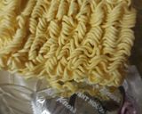 A picture of step 1 of Bread cheese meggi pocket.