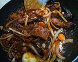 Gambar langkah 4 resipi 25:9:26 - daging masak merah bersos labu.