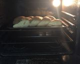 A picture of step 21 of Franks Heavenly Braided Bread.