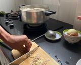 Hình bước làm 2 của món Bún bò giò heo