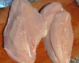 Foto del paso 1 de la receta: Pechuga de pollo con dos salsas