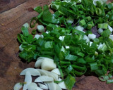 Foto langkah ke 2 dari resep Sayur Bening Bunga Kol Wortel Buncis.