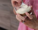 Foto langkah ke 6 dari resep Tiramisu Dessert Box.