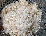 Foto langkah ke 1 dari resep Tumis Rebung Praktis.