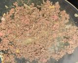 Foto langkah ke 4 dari resep Stir Fry Broccoli and Ground Beef.