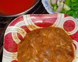 A picture of step 1 of Chicken jalfrezi.