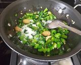 ग्रीन चिली सॉस (green chilli sauce recipe in Hindi) रेसिपी चरण 2 फोटो