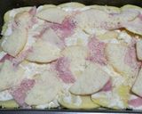 Foto del passaggio 2 della ricetta Parmigiana bianca di patate