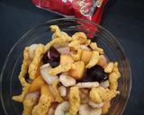 A picture of step 4 of Fruit Munch🍌🍒🍎with Kurkuray Crunch😉🌶.