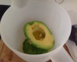 Foto del passaggio 2 della ricetta Nighiri di salmone con crema di avocado e galletta di riso