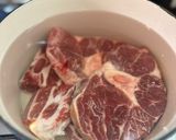 A picture of step 1 of Sonoran-Style Beef Soup (Caldo de Res).