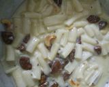 A picture of step 3 of Pasta kheer.