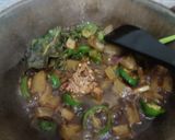 Foto langkah ke 5 dari resep Tumis kikil cabe hijau.