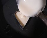 A picture of step 4 of Little Heart Canapé.