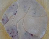 A picture of step 4 of Minty Rajma Beetroot Paratha.