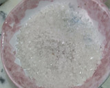 A picture of step 1 of Elaichi chaye.