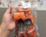 Foto langkah ke 1 dari resep Sup Tulang Salmon Asam Pedas.