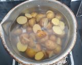 Foto langkah ke 4 dari resep Simple Roasted Chicken with Roasted Potato.