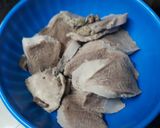 Foto del paso 1 de la receta: Lengua de res encebollada