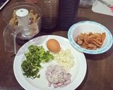 รูปขั้นตอนการทำที่ 1 ของ ข้าวผัดไส้อั่ว - คีโต