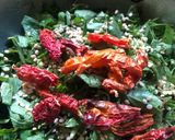 A picture of step 2 of Gongura chutney.