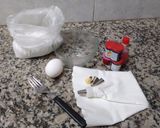 Foto del paso 1 de la receta: Glasé real para decorar huevos de pascua