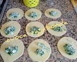 Foto del passaggio 5 della ricetta Tortelli Ricotta e Spinaci