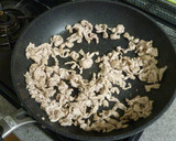 A picture of step 3 of Stir-Fried Shredded Potatoes and Pork Loin.