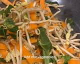 Easy stir fried honey and soysauce beef with egg noodles recipe step 4 photo