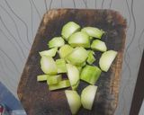 Foto langkah ke 1 dari resep Tumis Batang Brokoli.