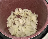 Foto del paso 2 de la receta: Carne con patatas en olla GM