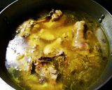 A picture of step 3 of Mi Quang Chicken Noodles.