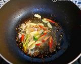 Foto langkah ke 4 dari resep Brokoli Sosis Saus Tiram.