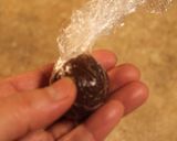 A picture of step 11 of Reindeer Christmas Truffles ♪.