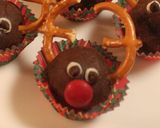 A picture of step 16 of Reindeer Christmas Truffles ♪.