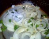 Foto del paso 5 de la receta: Totopos con huevo y salsa ranchera
