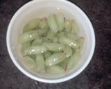 A picture of step 1 of Green grapes laddo.