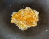Foto langkah ke 1 dari resep Nasi Goreng Kampung.