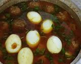 A picture of step 12 of Mughlai koftay anday aloo ka salan.