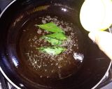 A picture of step 3 of Coconut peanut chutney.