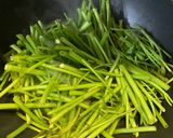 Hình bước làm 1 của món Rau Muống Xào Chao
