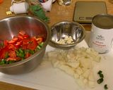 A picture of step 1 of Shrimp and bell peppers penne.