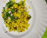 स्प्रिंग अनियन पोहा (spring onion poha recipe in Hindi) रेसिपी चरण 4 फोटो