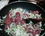 Foto del paso 5 de la receta: Hígado con cebollas o encebollado